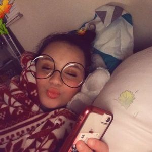 Meet your Posher, Bella